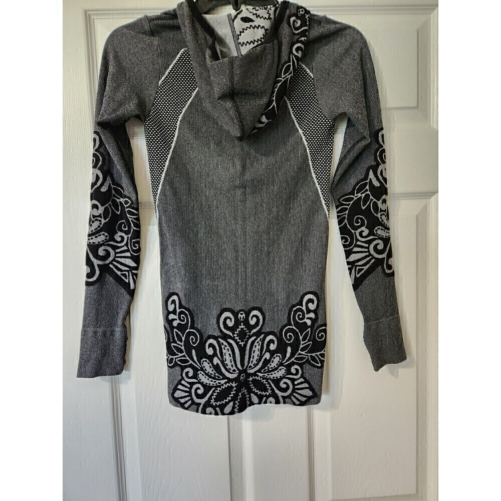 Athleta 1/2 Zip Jacket Hooded Sx XS Grey With Black Floral Accent EUC - Picture 6 of 8